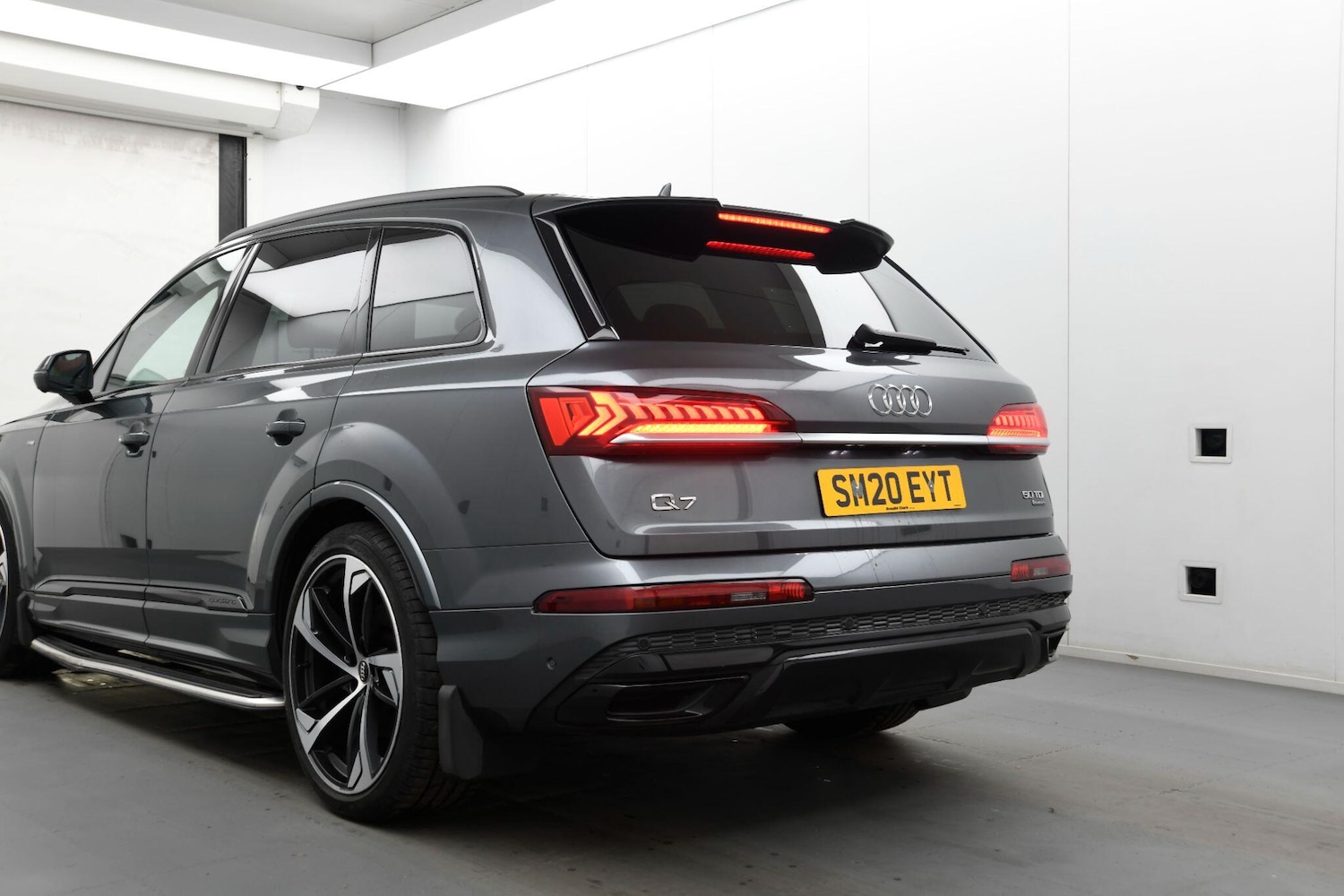 Used Audi Q7 2020 for sale - 76159129: Photo 3