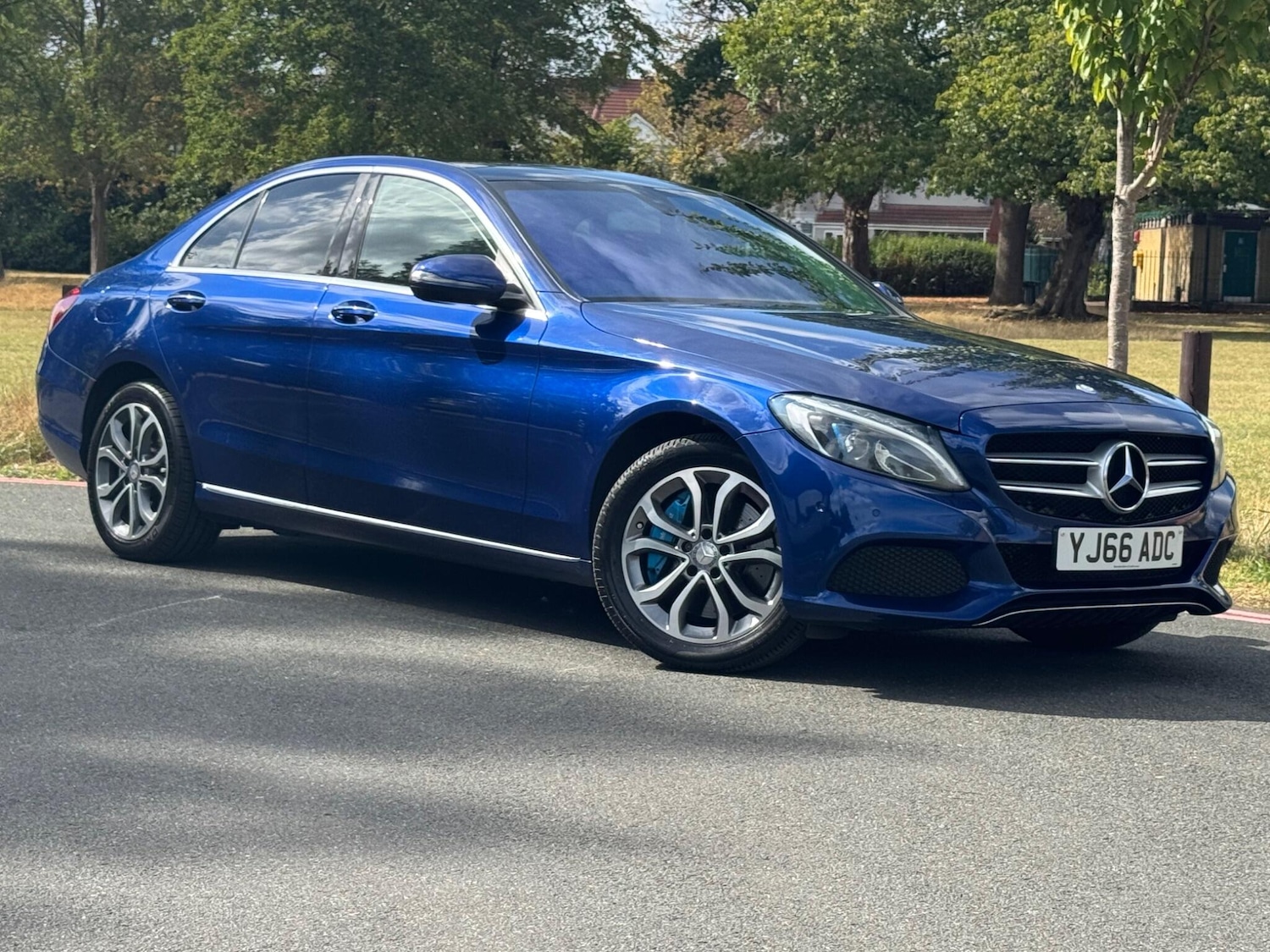 Used Mercedes-Benz C-Class 2017 for sale - 76151239: Photo 2