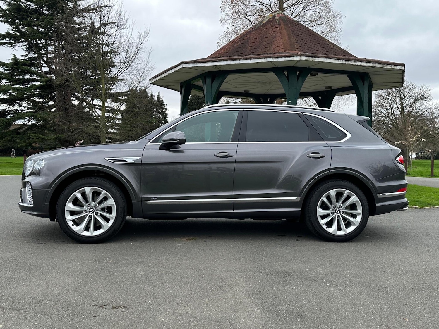 Used Bentley Bentayga 2021 for sale - 76094735: Photo 15
