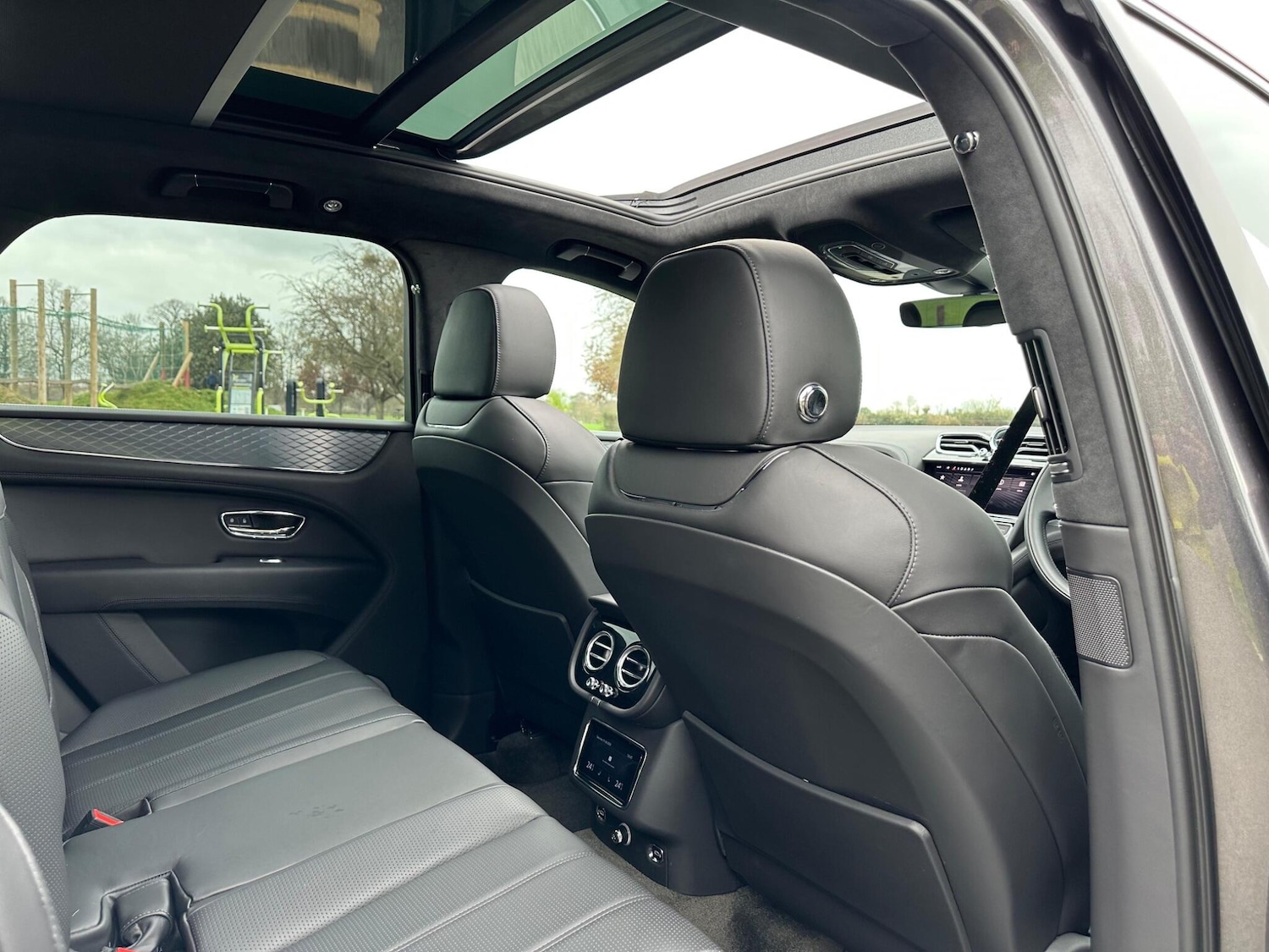 Used Bentley Bentayga 2021 for sale - 76094735: Photo 36