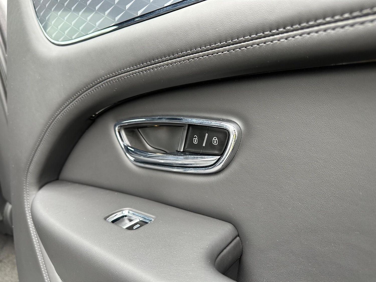 Used Bentley Bentayga 2021 for sale - 76094735: Photo 38