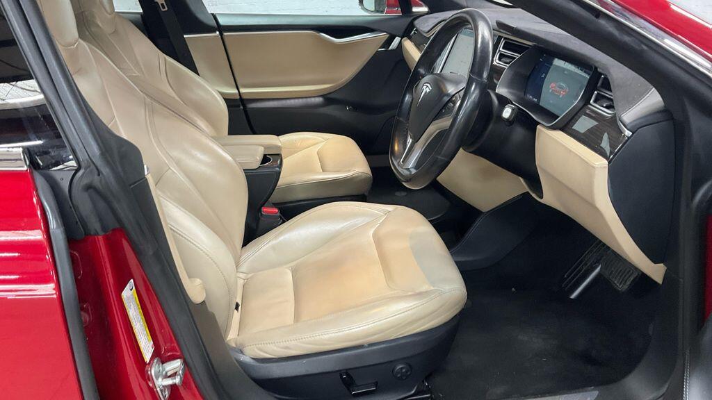 Used Tesla Model S 2015 for sale - 76306948: Photo 11