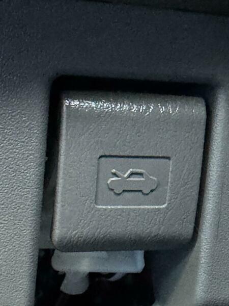 Used Toyota Prius 2009 for sale - 76200917: Photo 50