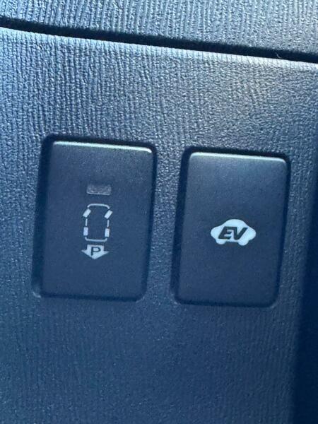 Used Toyota Prius 2009 for sale - 76200917: Photo 51