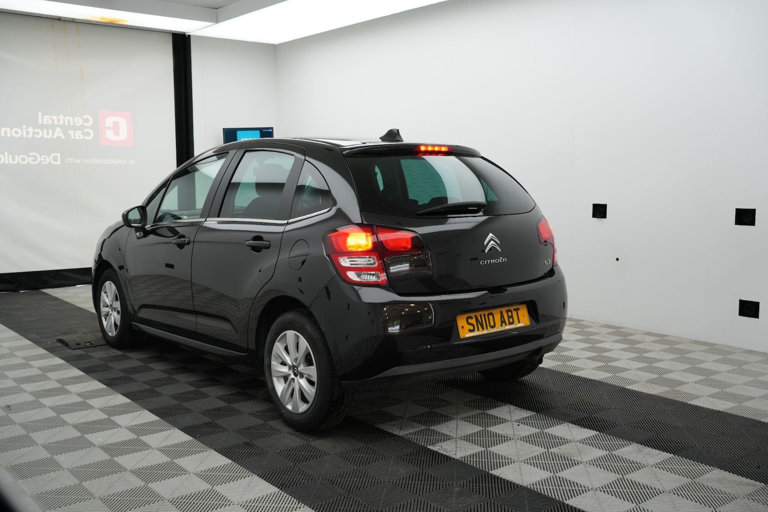Vehicle 4