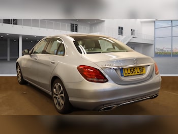 Used Mercedes-Benz C-Class 2015 for sale - 76060221: Photo