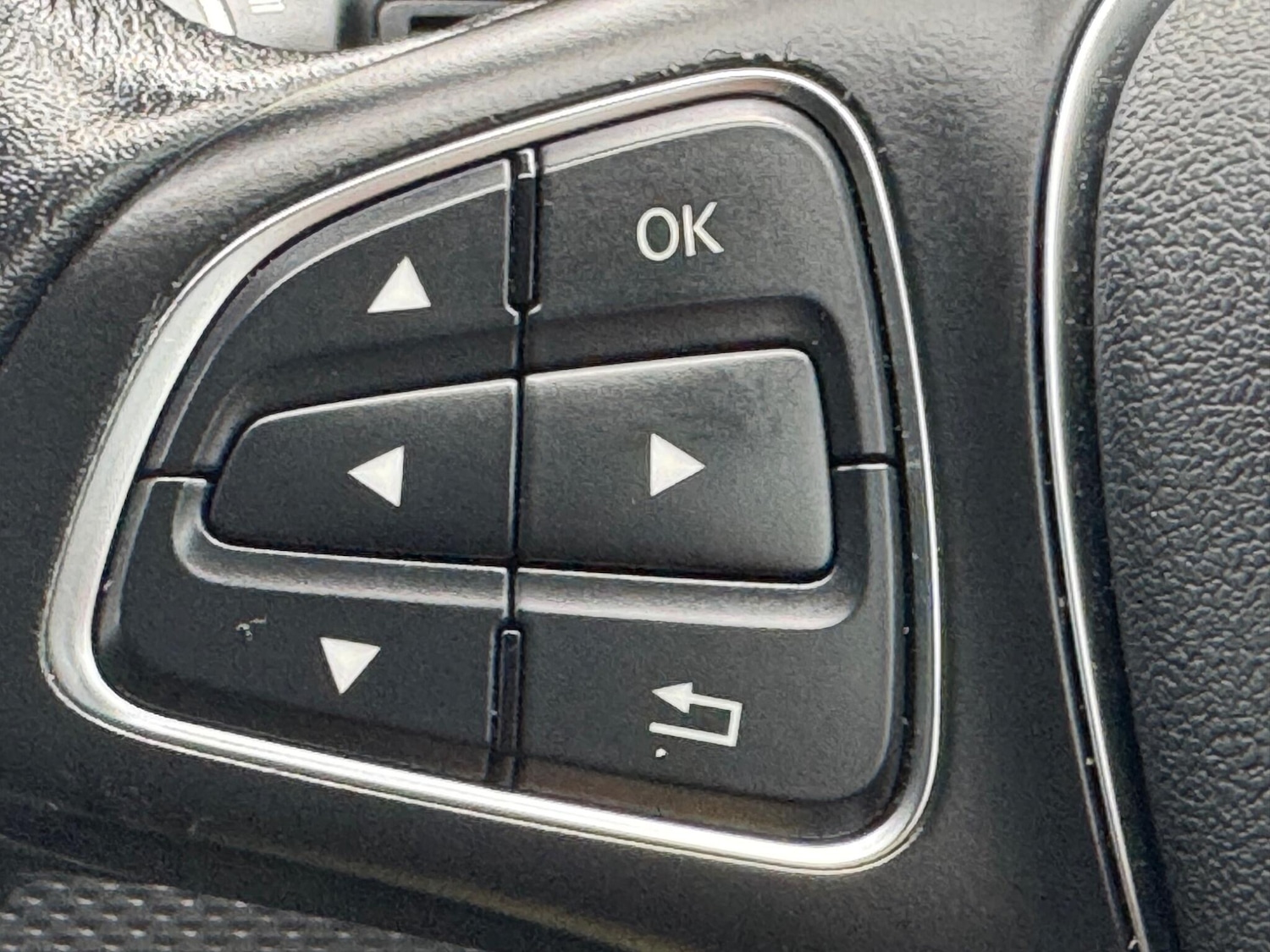 Used Mercedes-Benz A-Class 2016 for sale - 76200988: Photo 38