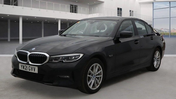 Used BMW 3 Series 2021 for sale - 76307070: Photo 2