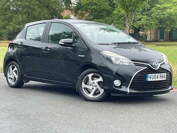 Used Toyota Yaris 2014 for sale - 76041924: Photo