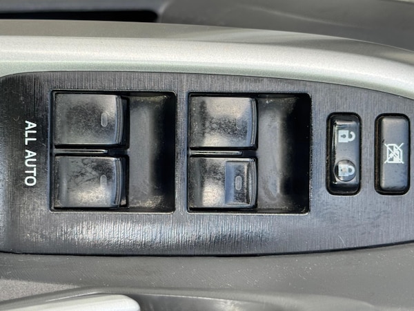 Used Toyota Prius 2010 for sale - 76201090: Photo 29
