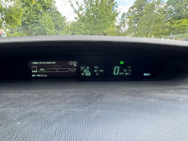 Used Toyota Prius 2010 for sale - 76201090: Photo 57
