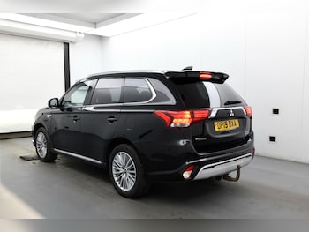 Used Mitsubishi Outlander 2019 for sale - 76042306: Photo