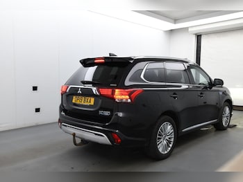 Used Mitsubishi Outlander 2019 for sale - 76042306: Photo