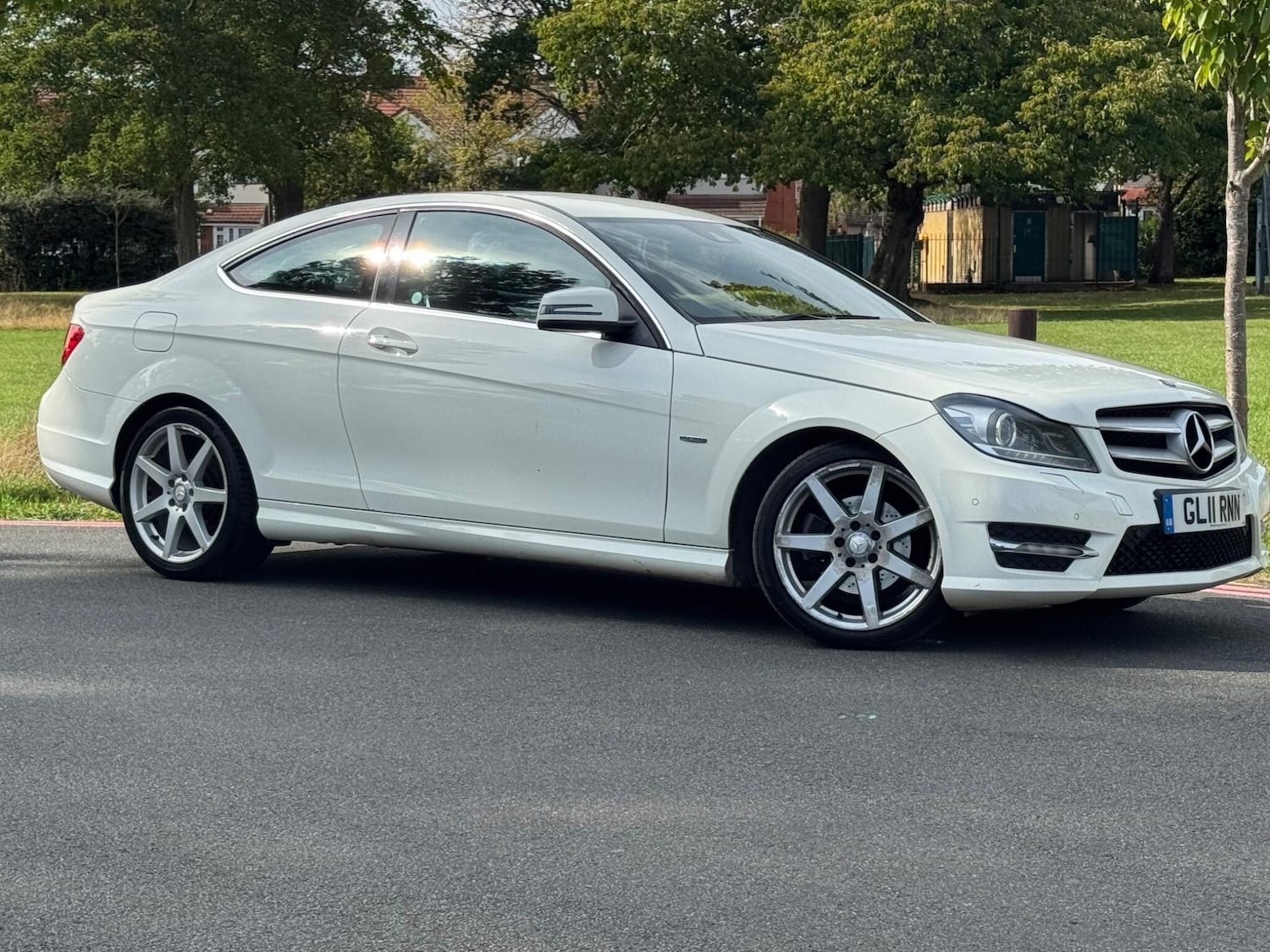 Used Mercedes-Benz C-Class 2011 for sale - 76137064: Photo 5