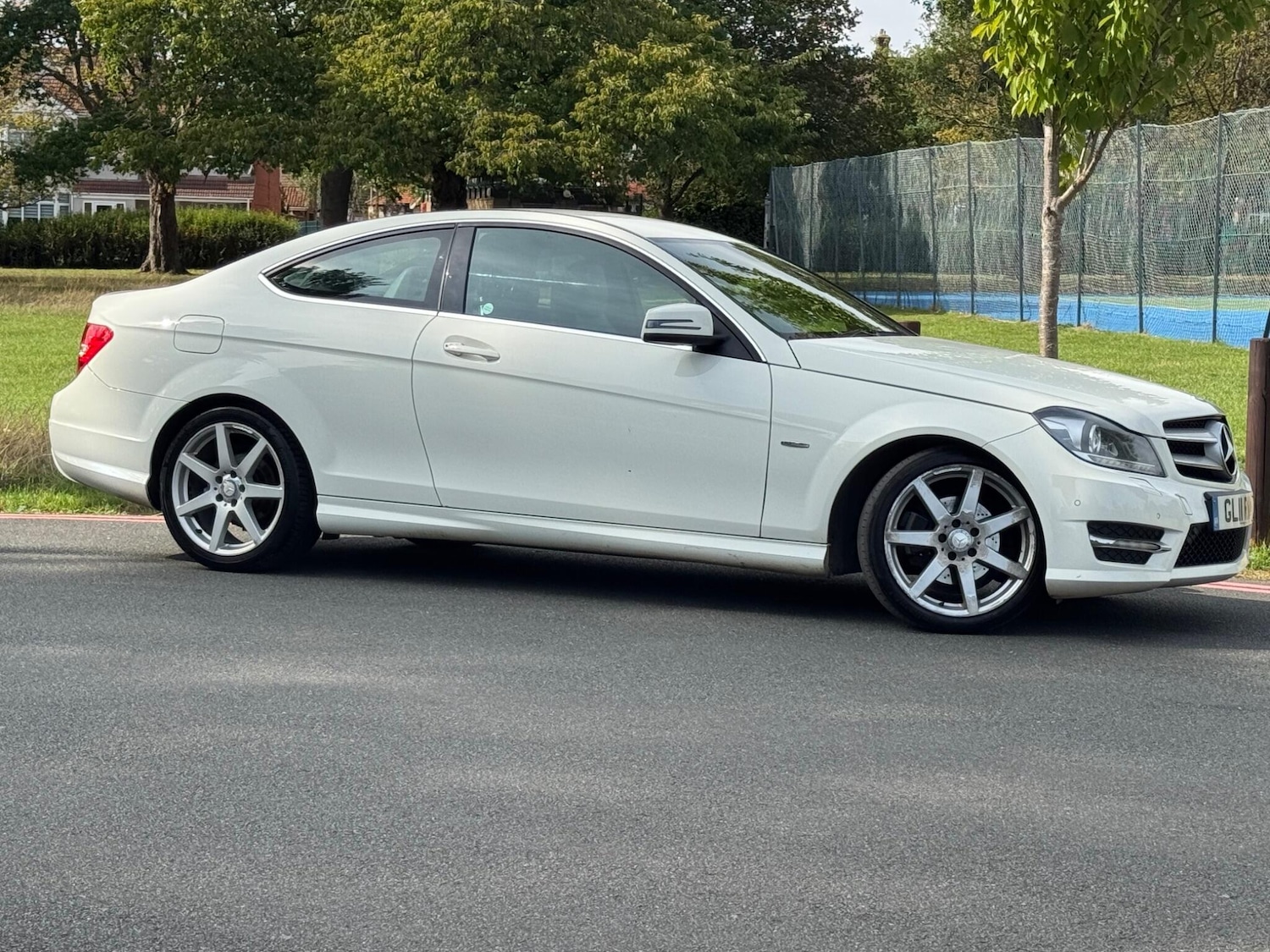 Used Mercedes-Benz C-Class 2011 for sale - 76137064: Photo 9