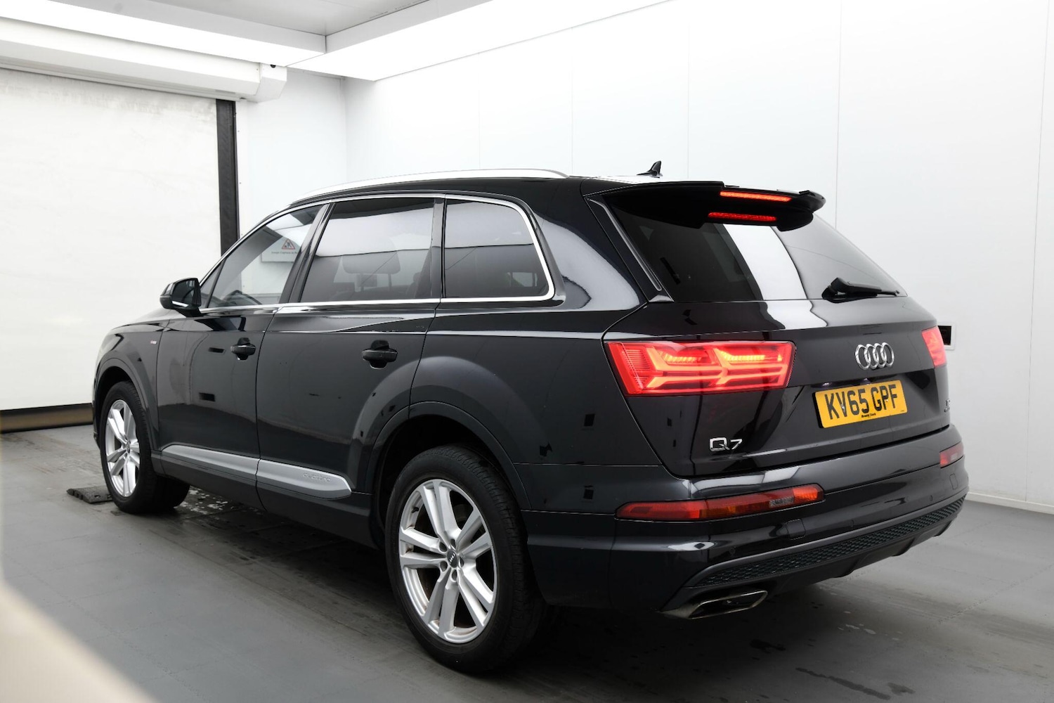 Used Audi Q7 2015 for sale - 76151376: Photo 2