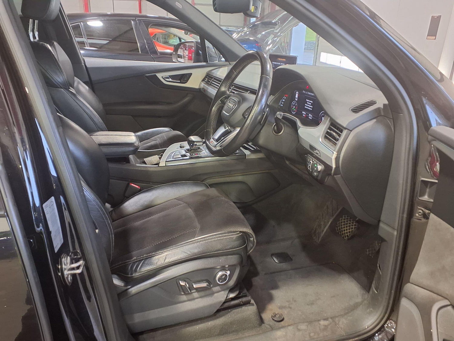 Used Audi Q7 2015 for sale - 76151376: Photo 23