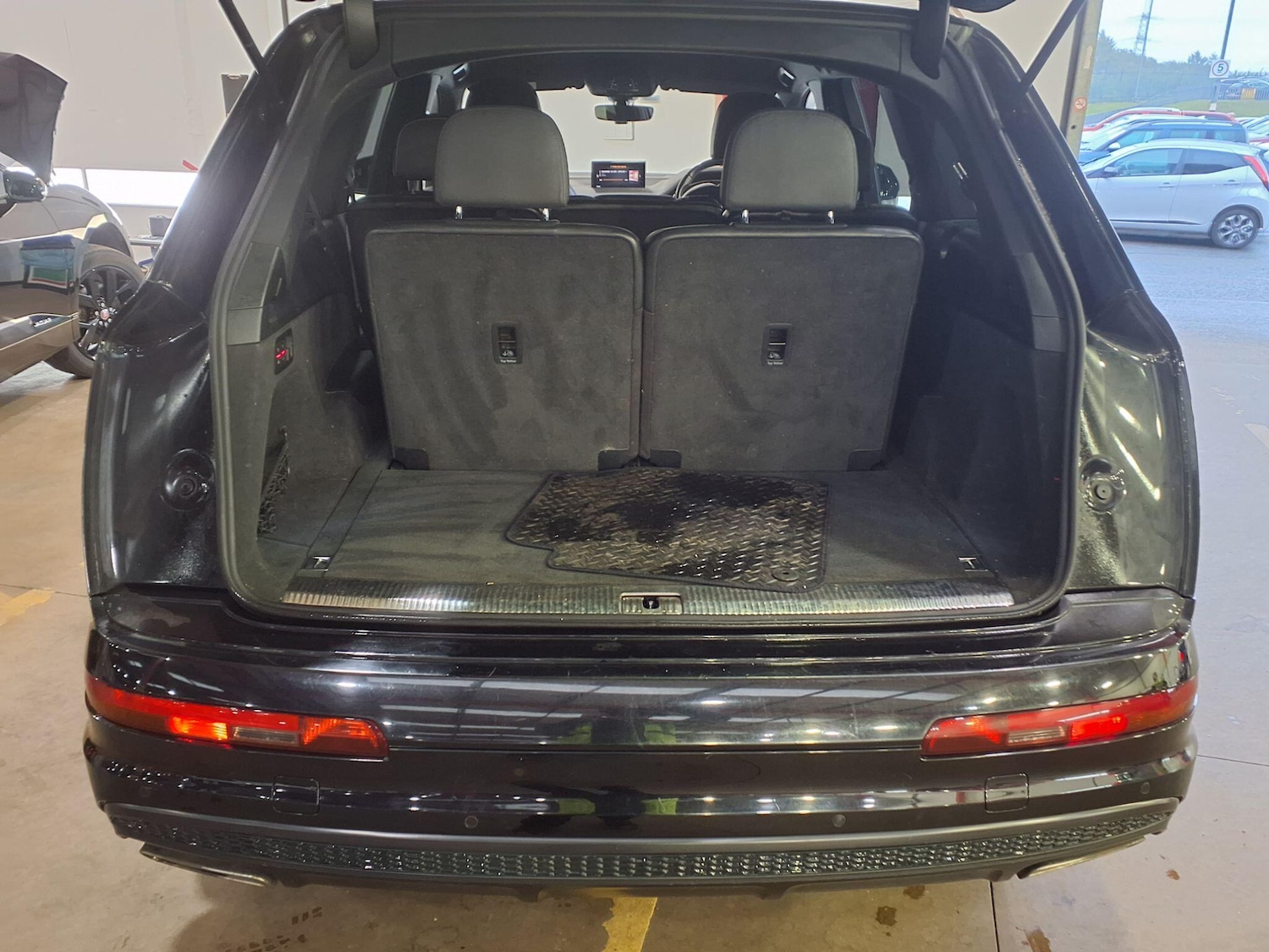 Used Audi Q7 2015 for sale - 76151376: Photo 27
