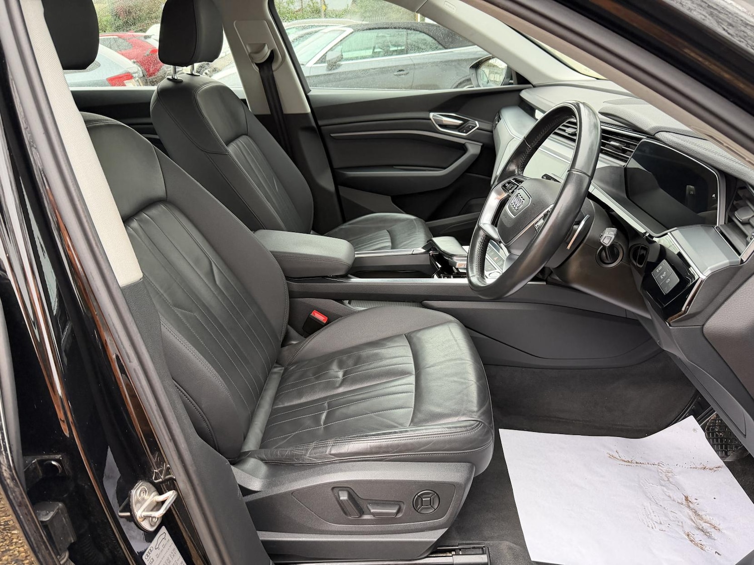 Used Audi e-tron 2020 for sale - 77381177: Photo 12