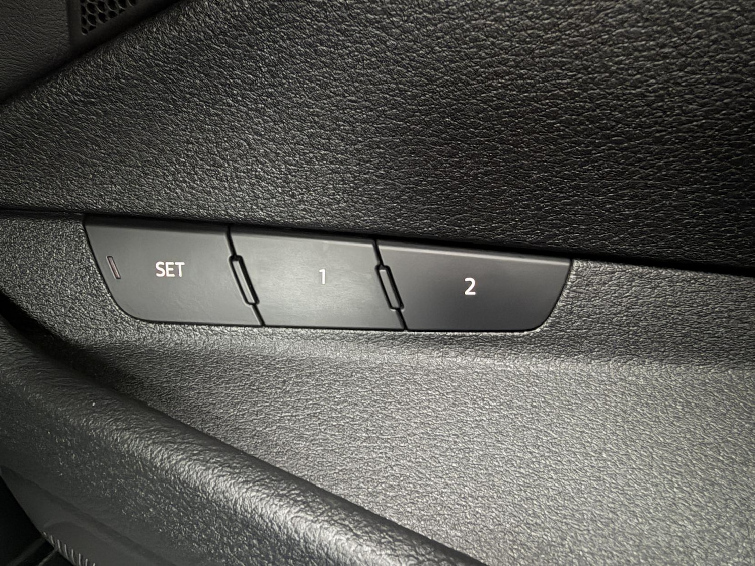 Used Audi e-tron 2020 for sale - 77381177: Photo 24