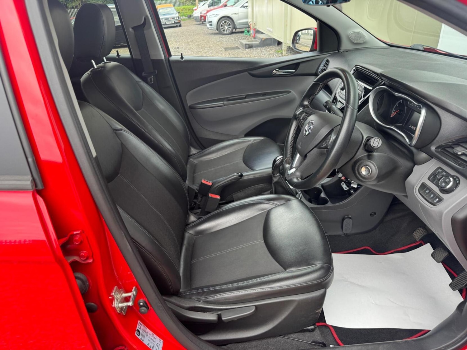 Used Vauxhall Viva 2015 for sale - 76640740: Photo 12