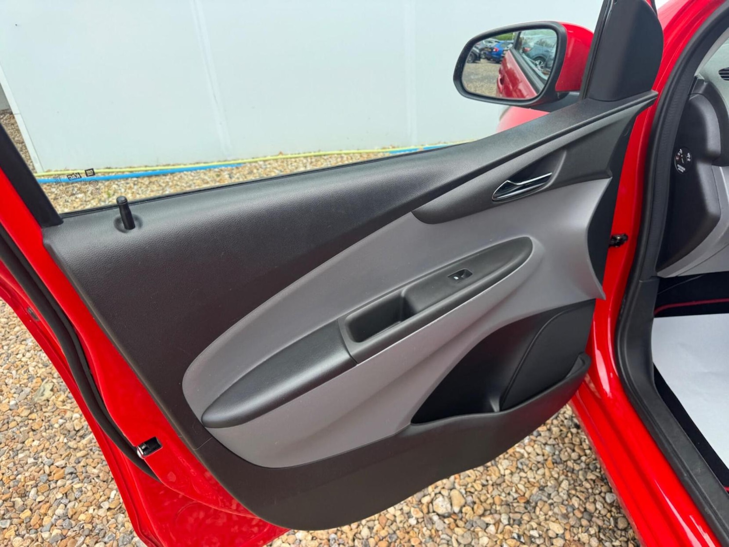 Used Vauxhall Viva 2015 for sale - 76640740: Photo 17