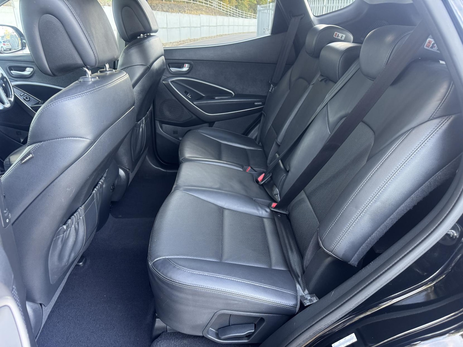 Used Hyundai Santa Fe 2015 for sale - 76640735: Photo 12