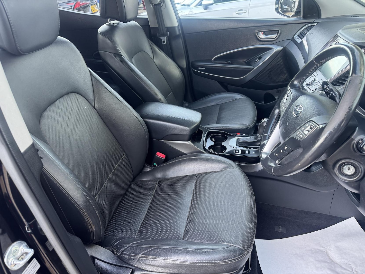 Used Hyundai Santa Fe 2015 for sale - 76640735: Photo 16