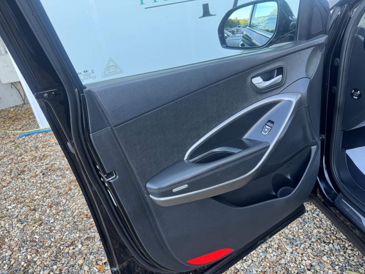 Used Hyundai Santa Fe 2015 for sale - 76640735: Photo 22