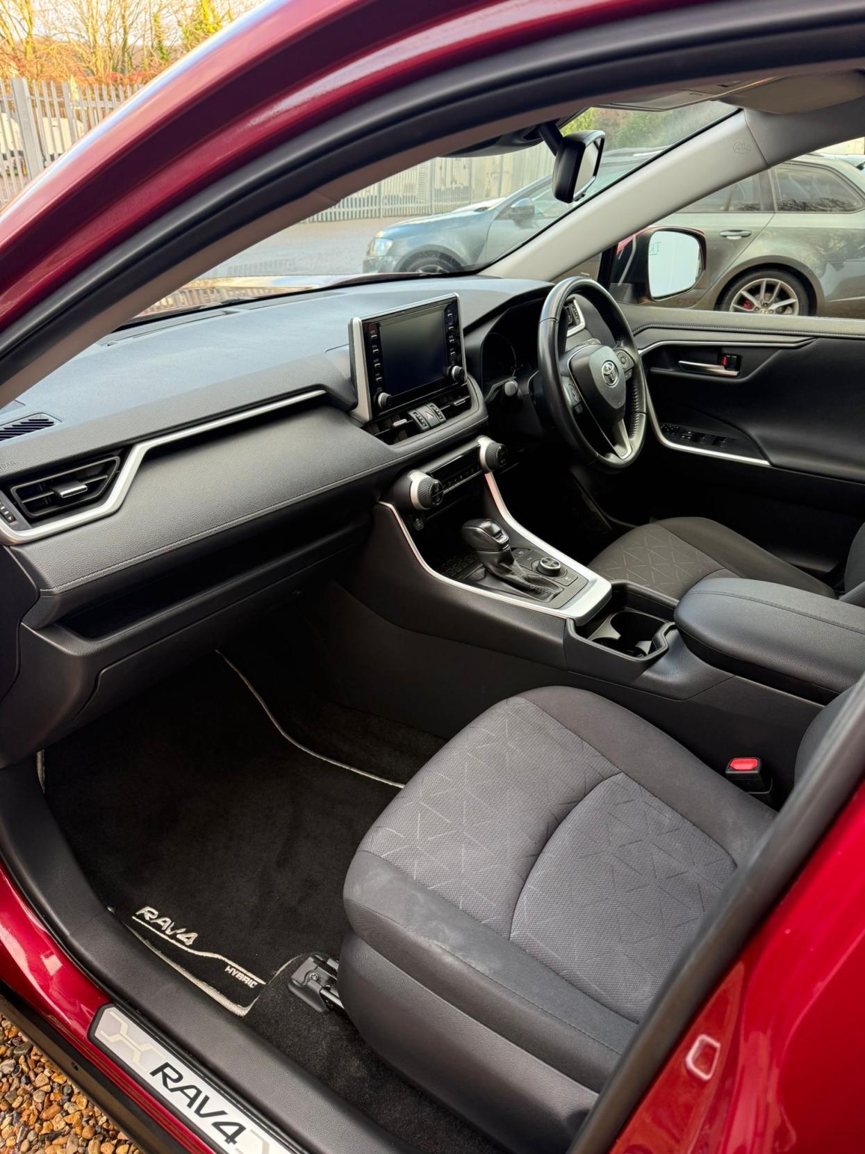 Used Toyota RAV4 2020 for sale - 77233717: Photo 8