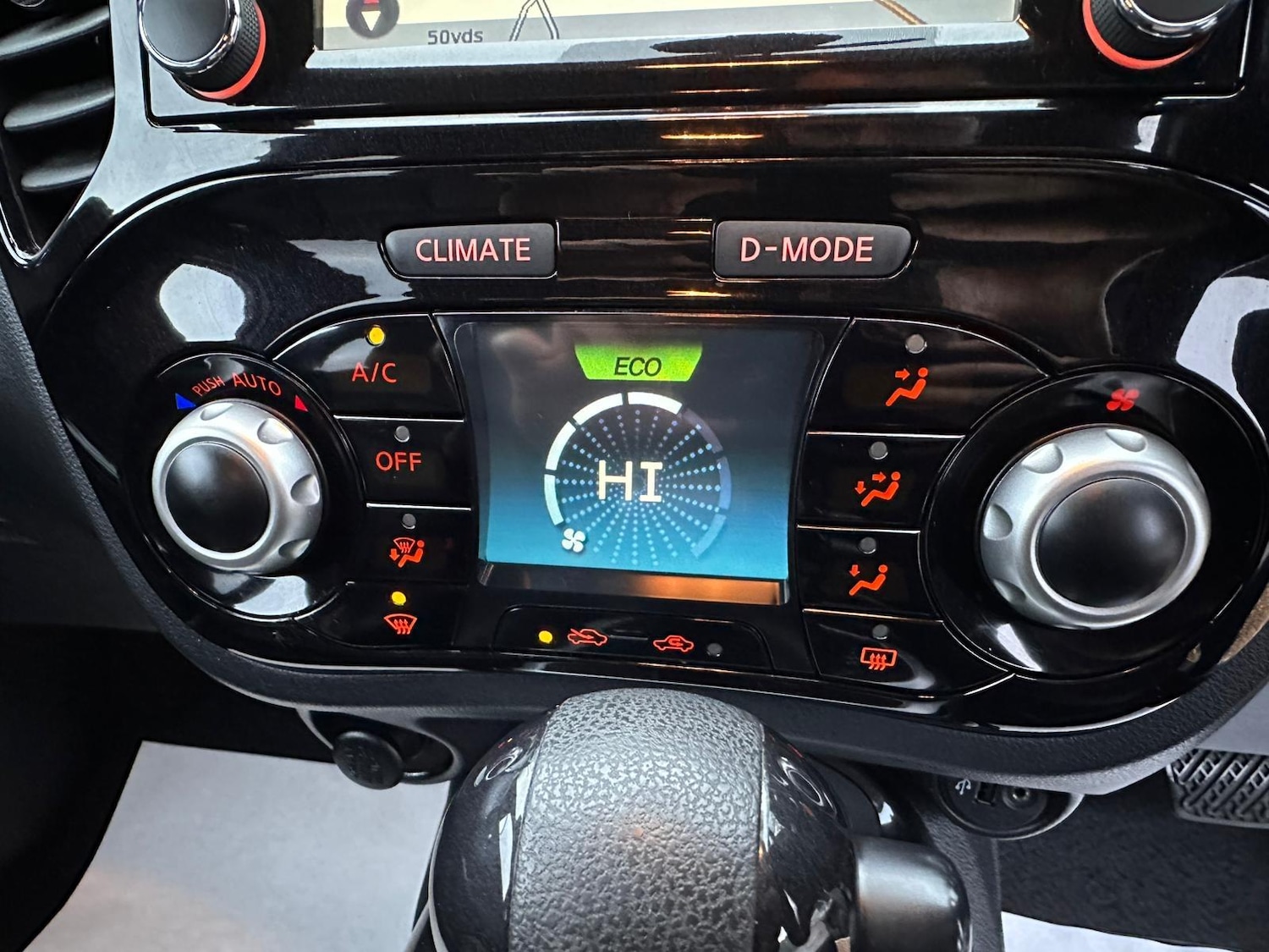 Used Nissan Juke 2015 for sale - 77106257: Photo 28