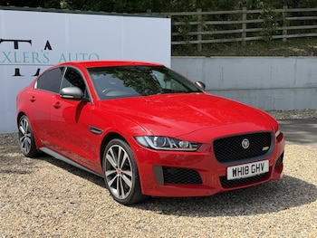 Used Jaguar XE 2018 for sale - 78682139: Photo