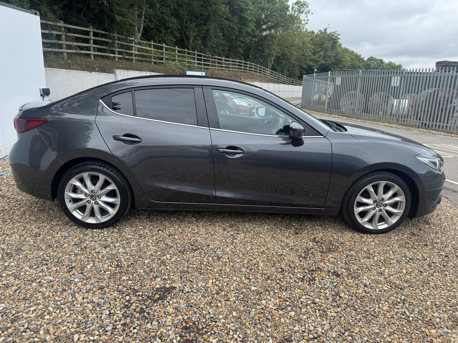 Used Mazda Mazda3 2015 for sale - 76640748: Photo 6