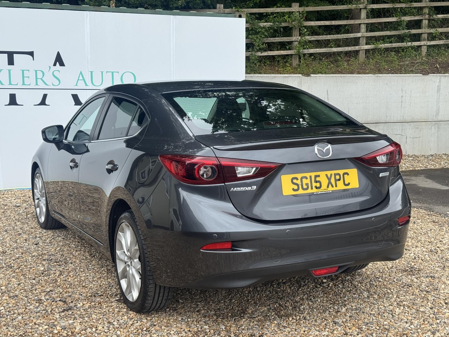 Used Mazda Mazda3 2015 for sale - 76640748: Photo 8