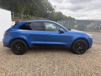 Used Porsche Macan 2018 for sale - 79424589: Photo