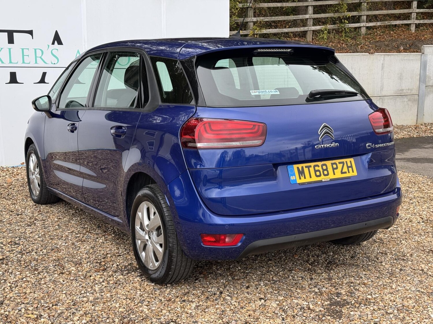 Used Citroen C4 2018 for sale - 76640720: Photo 8