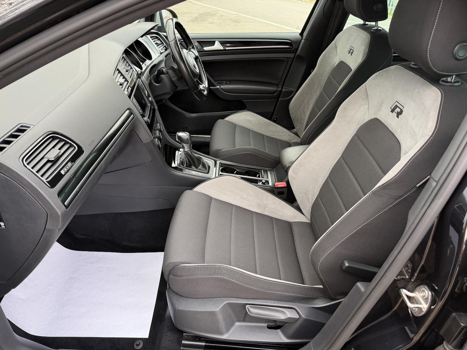 Used Volkswagen Golf 2016 for sale - 77603288: Photo 20