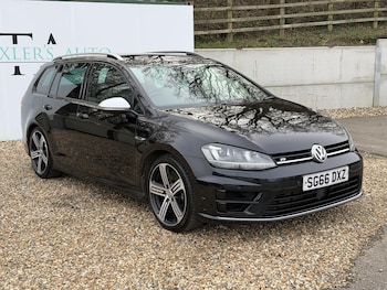 Used Volkswagen Golf 2016 for sale - 77603288: Photo