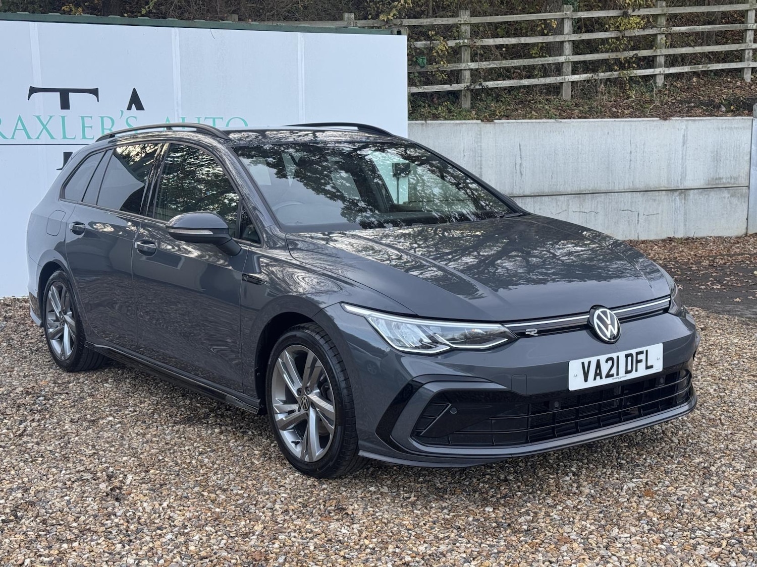 Used Volkswagen Golf 2021 for sale - 76664891: Photo 2