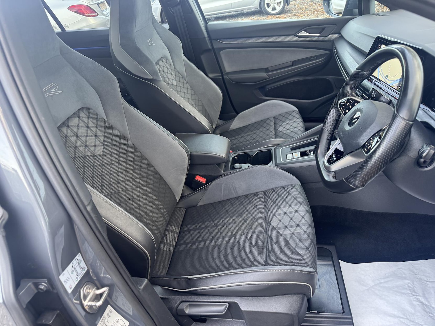 Used Volkswagen Golf 2021 for sale - 76664891: Photo 9