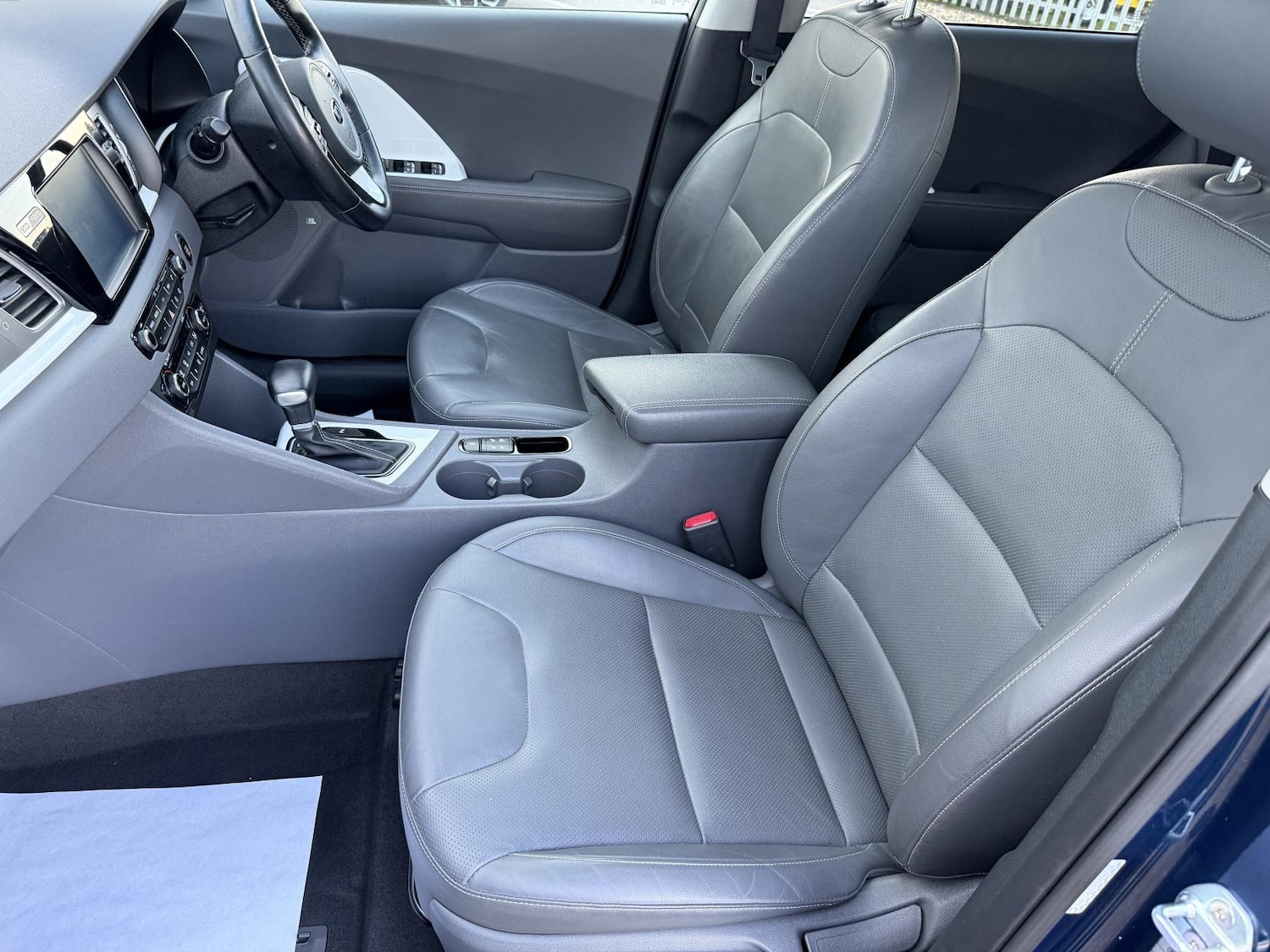 Used Kia Niro 2017 for sale - 77954460: Photo 16