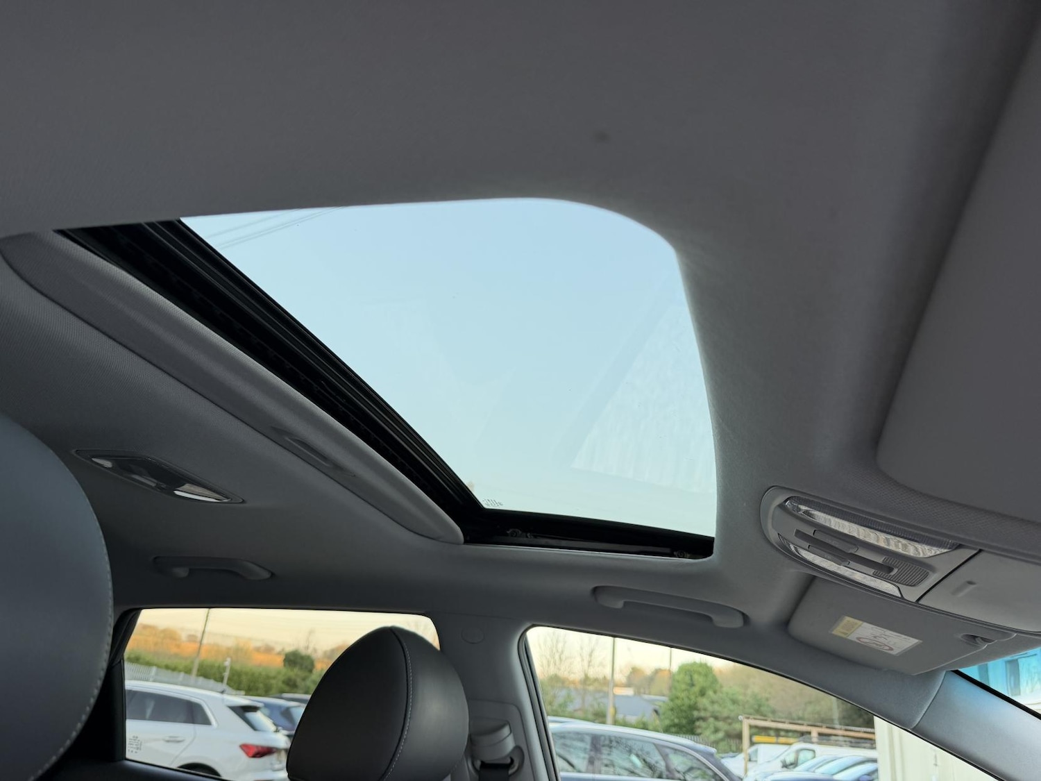 Used Kia Niro 2017 for sale - 77954460: Photo 30