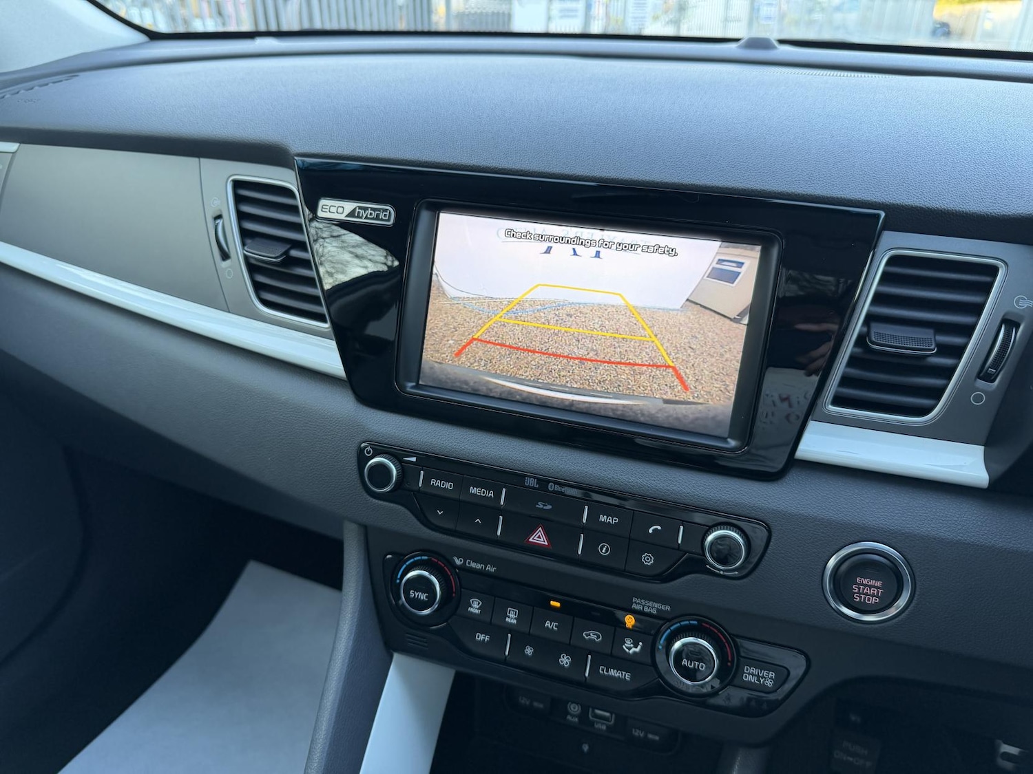 Used Kia Niro 2017 for sale - 77954460: Photo 32