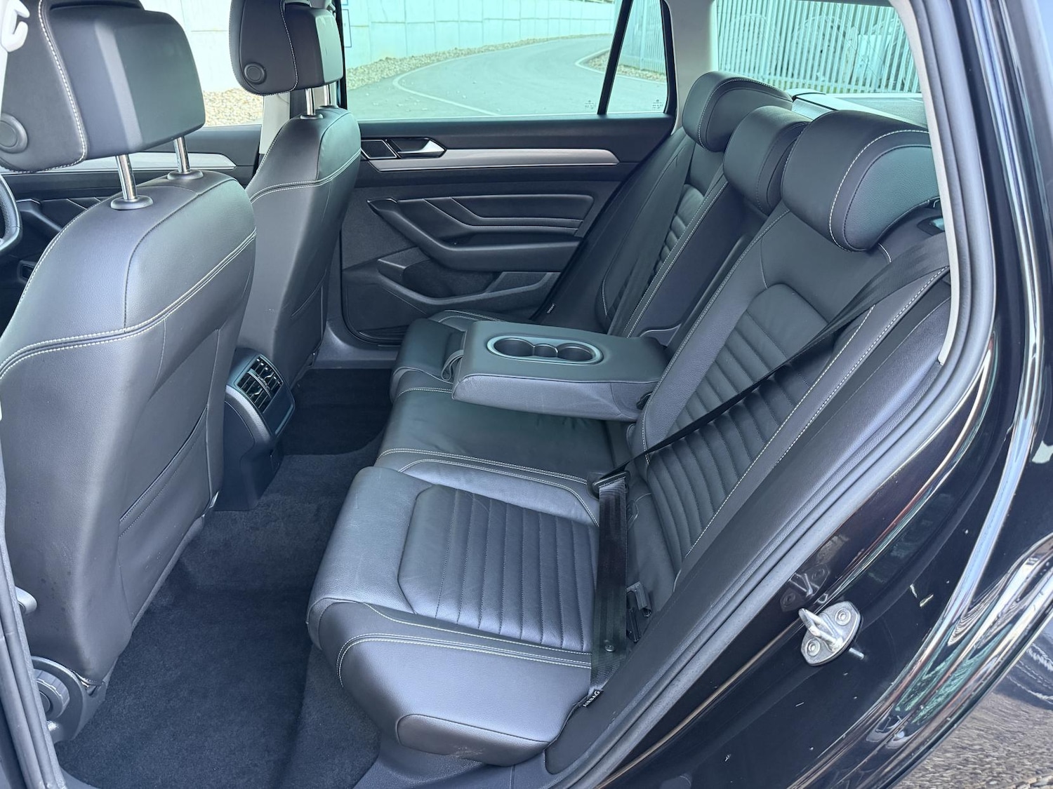 Used Volkswagen Passat 2022 for sale - 76741843: Photo 14