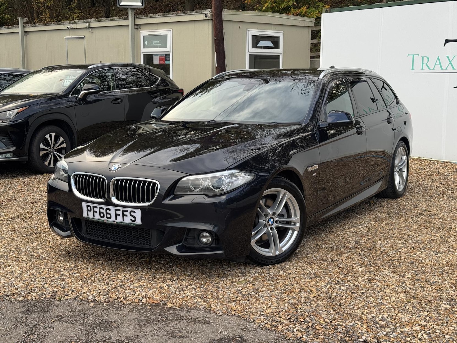 Used BMW 5 Series 2016 for sale - 76640736: Photo 1