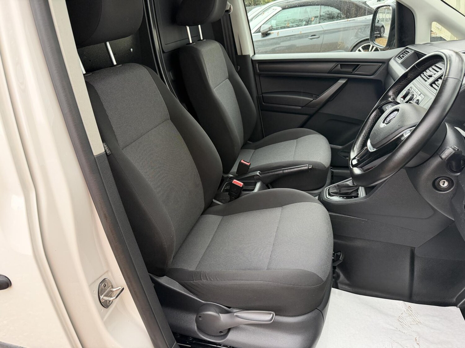 Used Volkswagen Caddy Maxi 2018 for sale - 76862055: Photo 10