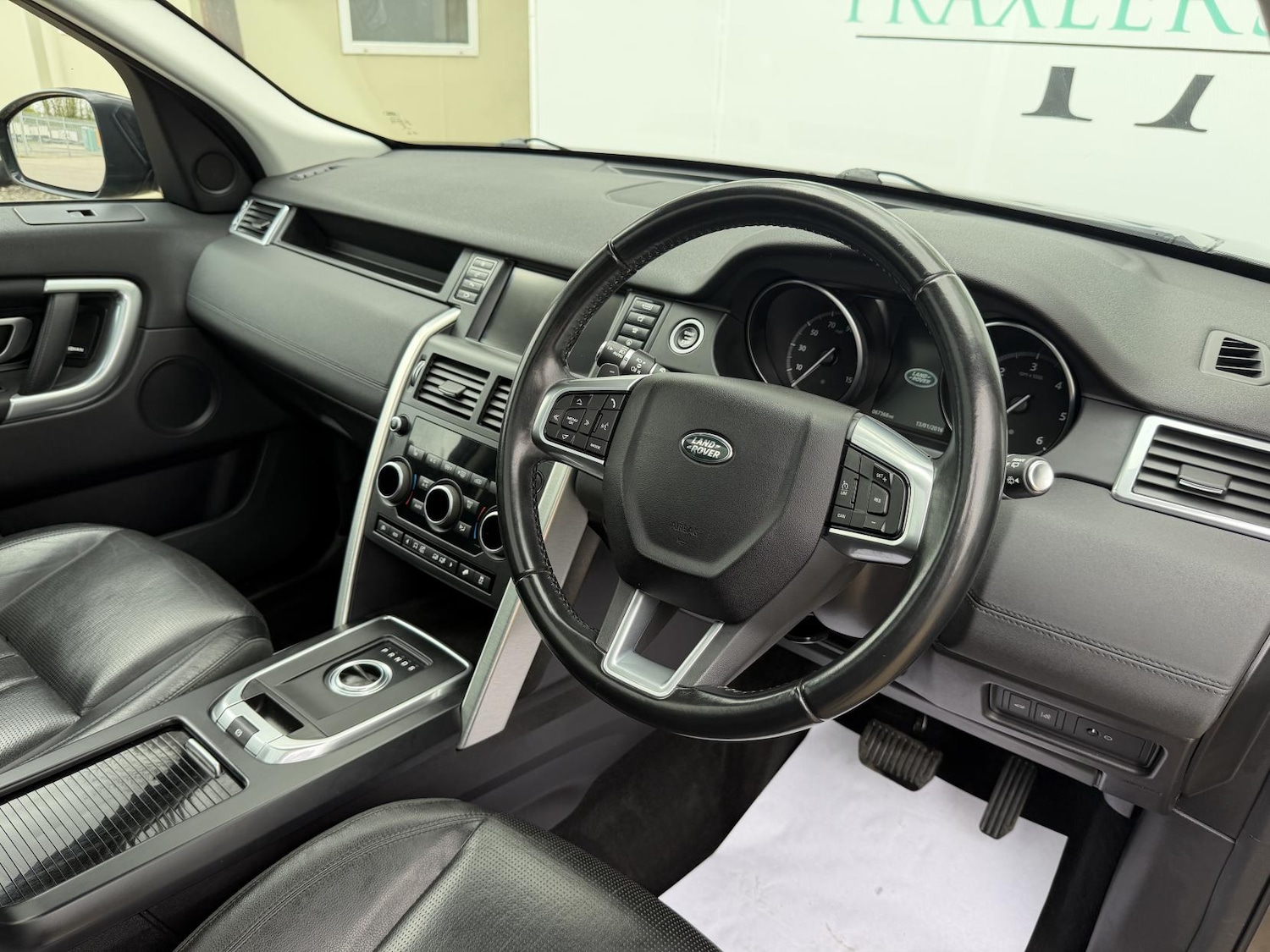 Used Land Rover Discovery Sport 2016 for sale - 78095293: Photo 12