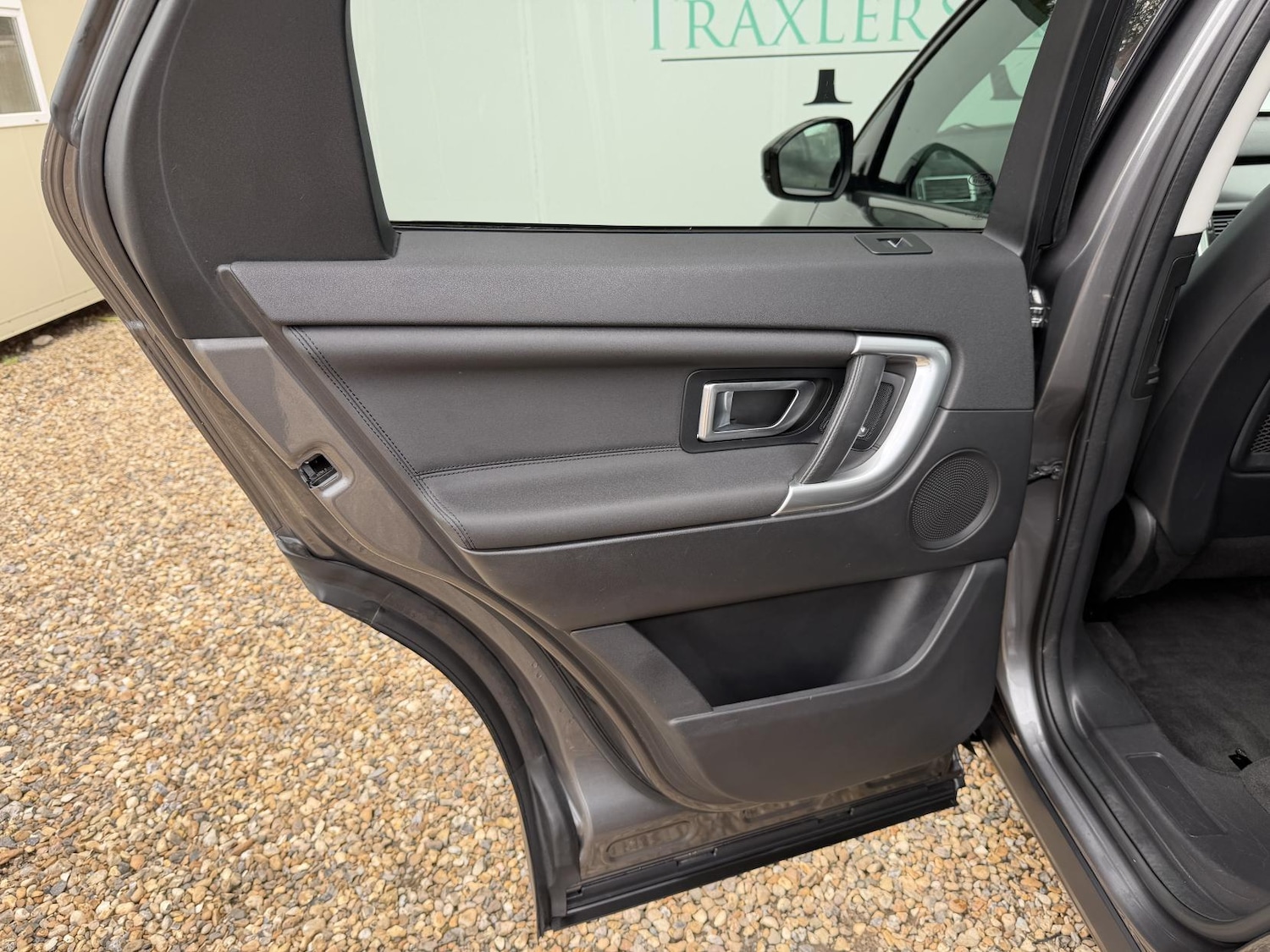 Used Land Rover Discovery Sport 2016 for sale - 78095293: Photo 24