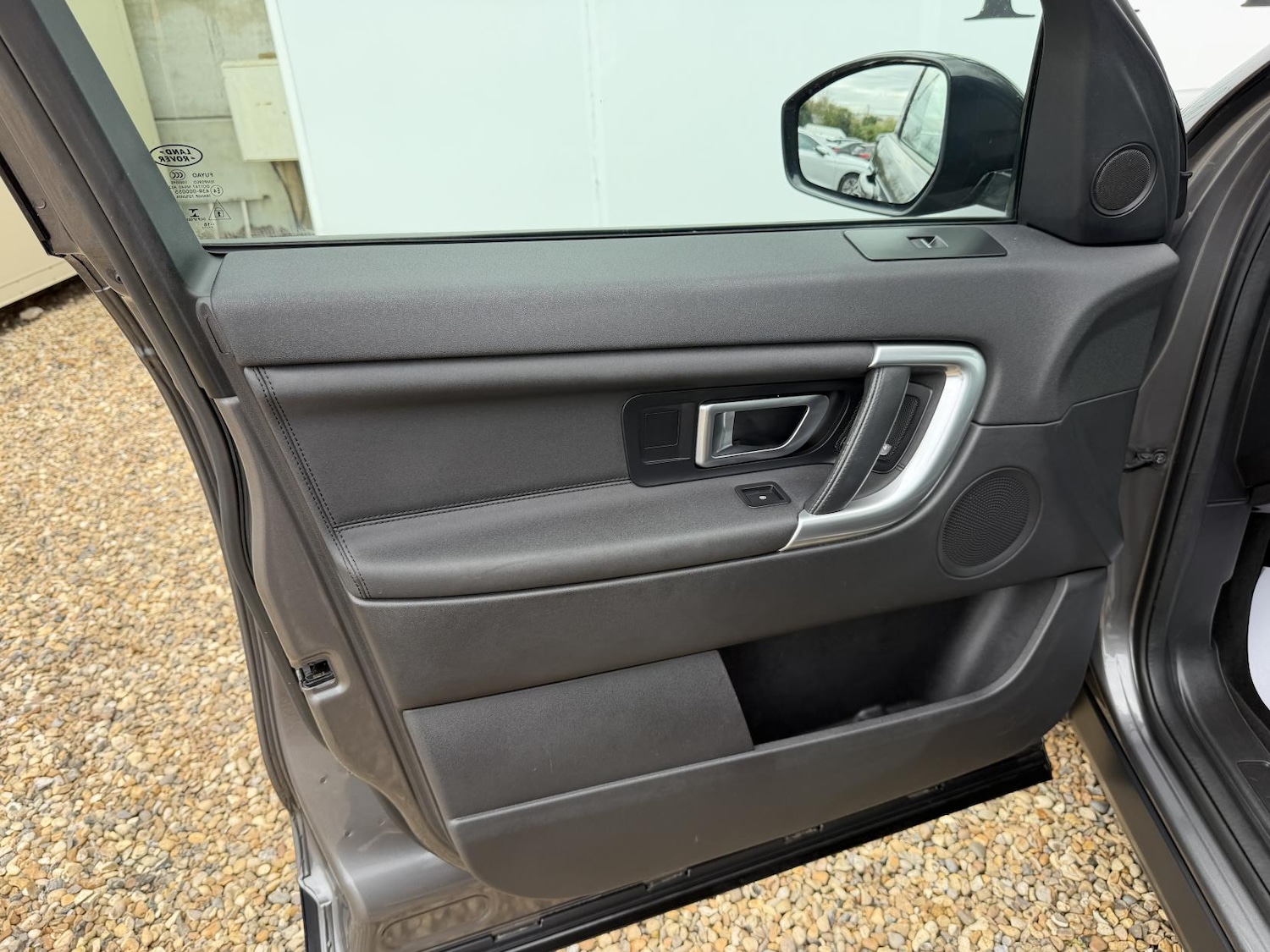 Used Land Rover Discovery Sport 2016 for sale - 78095293: Photo 25