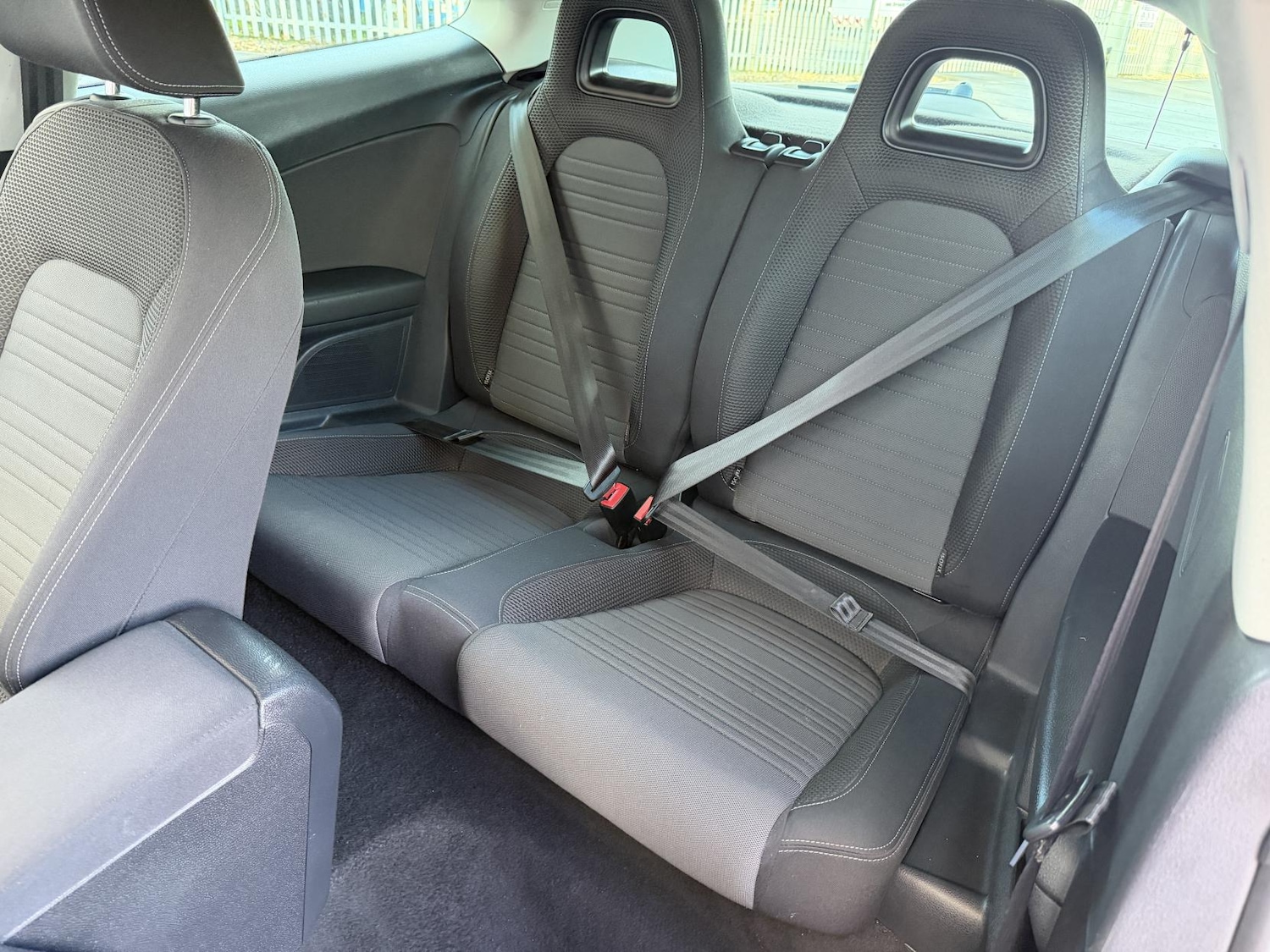 Used Volkswagen Scirocco 2013 for sale - 76897343: Photo 13